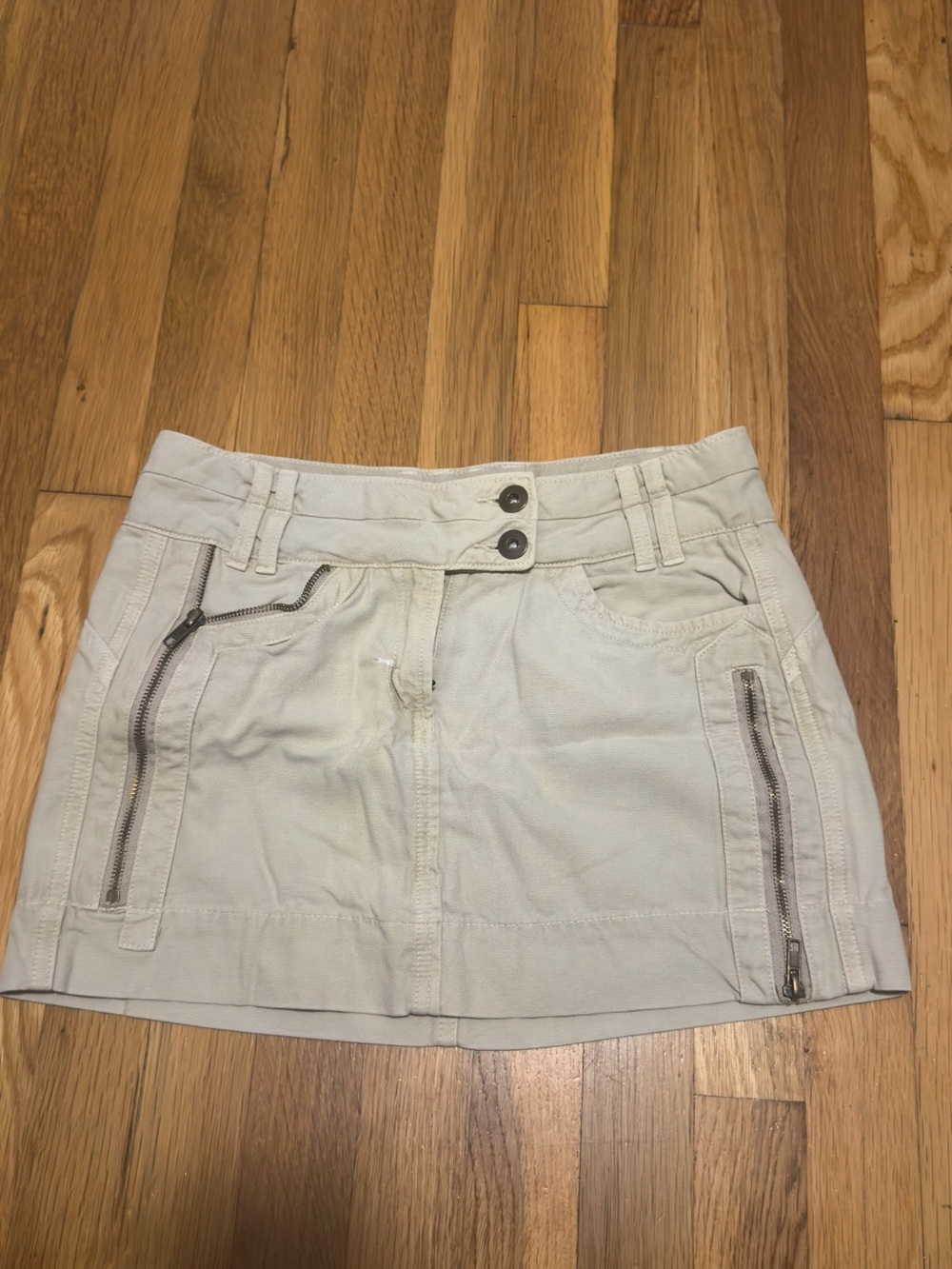 Garage Cream Mini Skirt with zipper detail